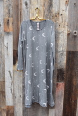 Magnolia Pearl Magnolia Pearl Crescent Moon and Stars Dylan Dress 705 Ozzy