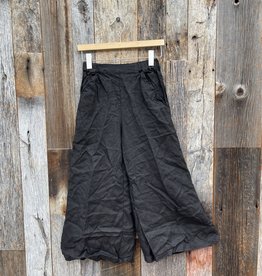 CP Shades CP Shades Wendy Linen Crop Pants Black 8225B-7