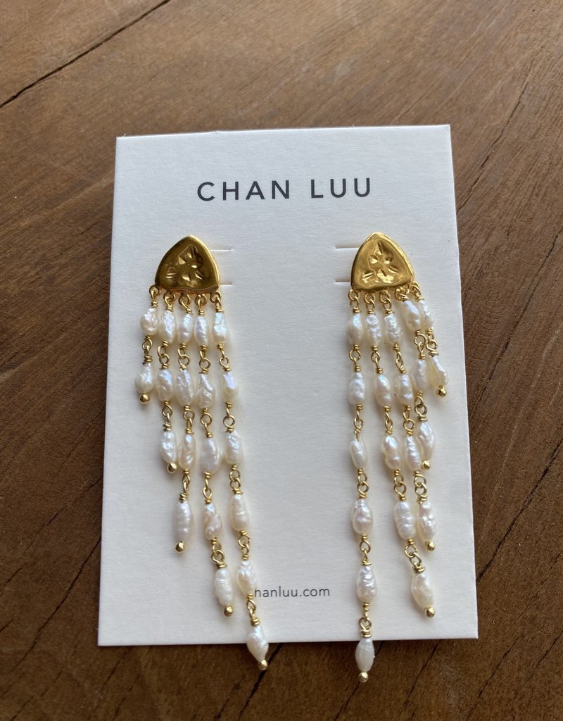 Chan Luu Chan Luu White Pearl Earrings EG-5605