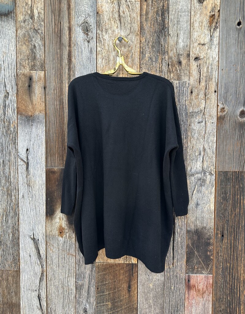 Subtle Luxury Subtle Luxury Loose and Easy Crew Black - Island Farm