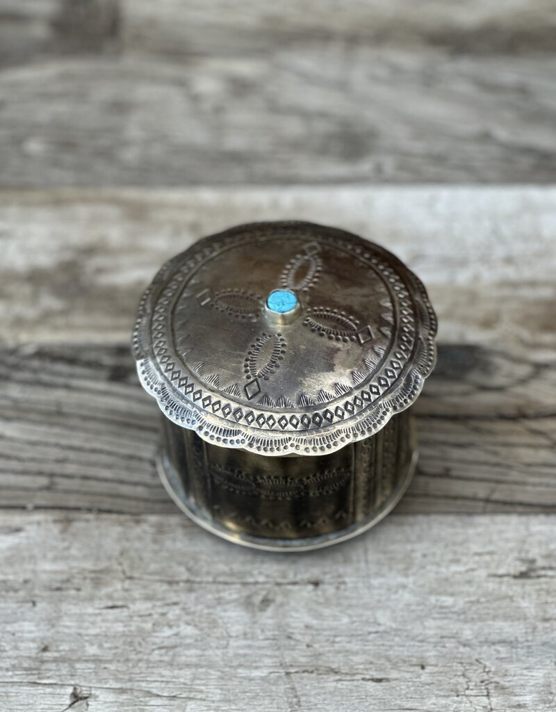 J Alexander Stamped Round Box w/ Turquoise and Lid WJA-093-T