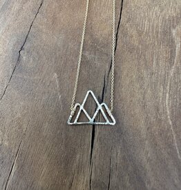 Sabina 3 Peaks Mountain Necklace GF