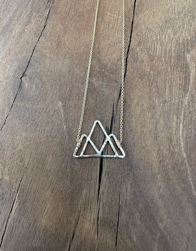 Sabina 3 Peaks Mountain Necklace GF