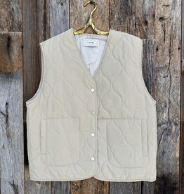 It Is Well Quilted Vest Beige OS