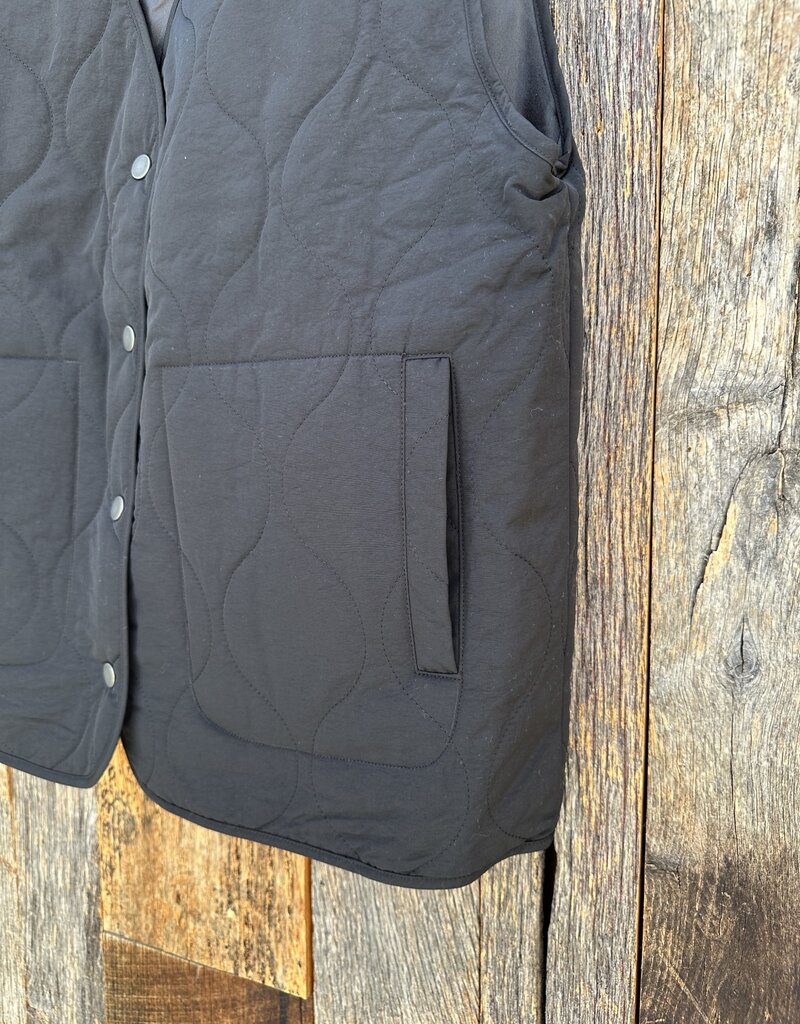 It Is Well Quilted Vest Black OS