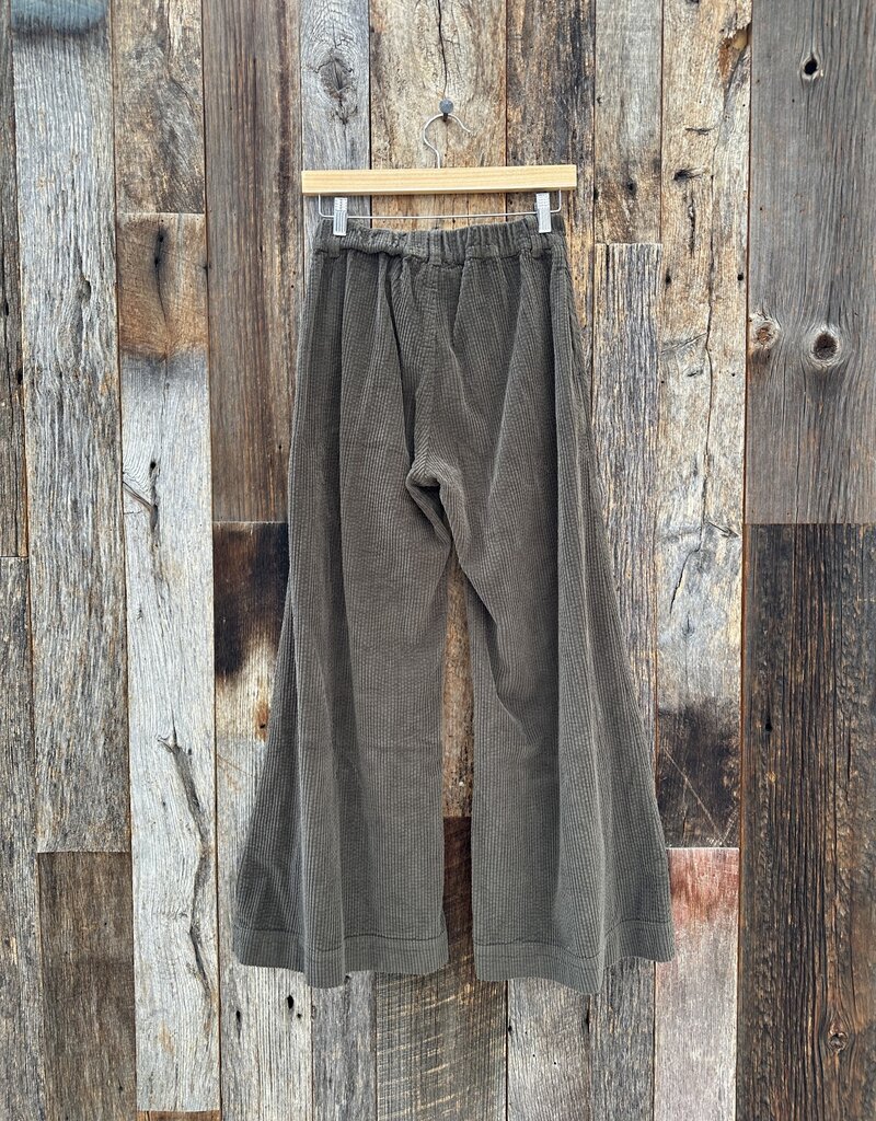 CP Shades CP Shades Polly Wide Wale Corduroy Pants 8428123 Oliveto