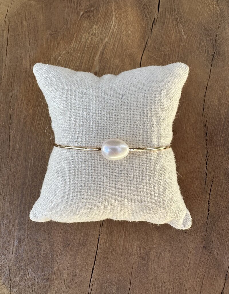 Thatch Thatch Isla Pearl Bangle Bracelet 14k GP