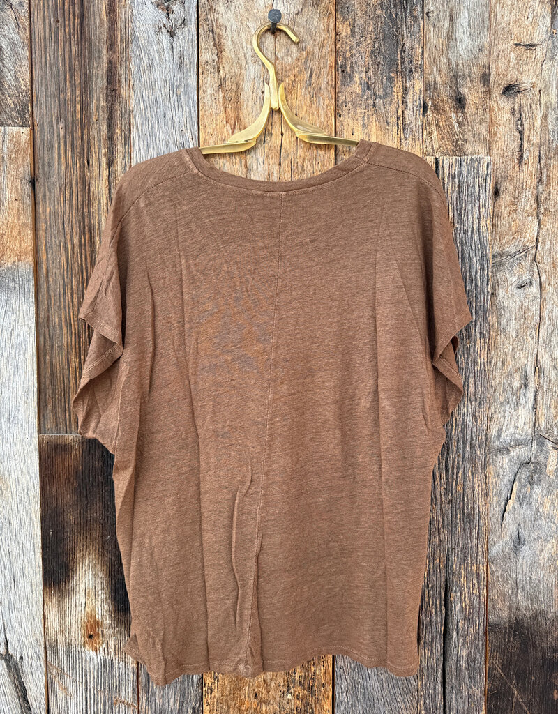 Milio Milano Milio Milano Linen V-Neck Tee Camel