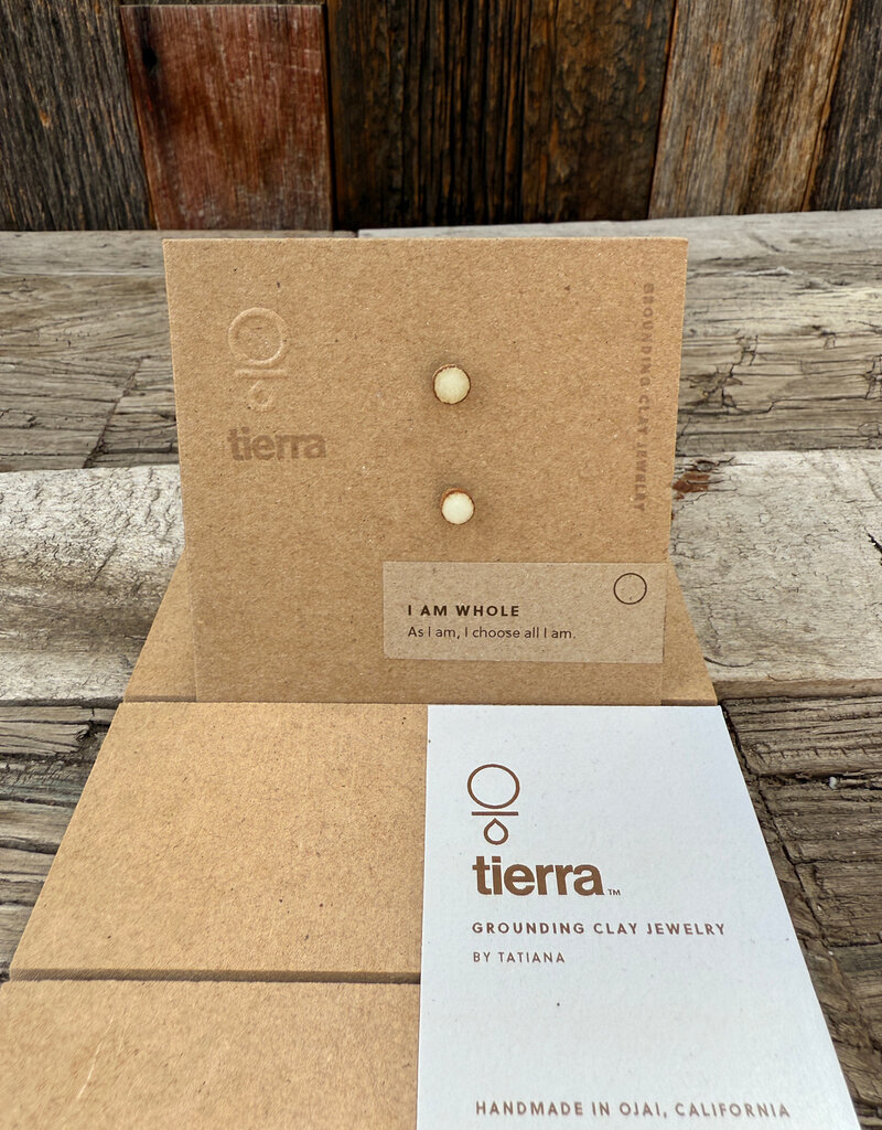 Tierra Tierra I Am Whole Stud Earring White
