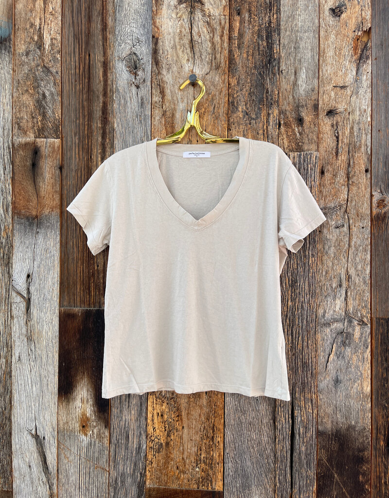 Perfect White Tee Hendrix S/S V-Neck Tee Putty