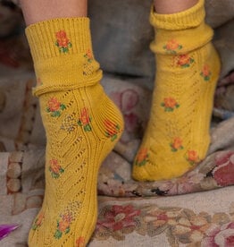 Magnolia Pearl Magnolia Pearl Floral Short Socks 098 Blooming Sun*