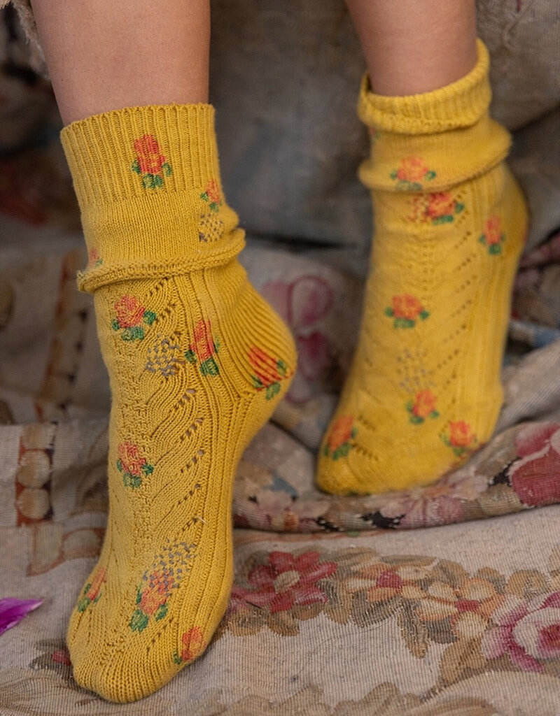 Magnolia Pearl Magnolia Pearl Floral Short Socks 098 Blooming Sun*