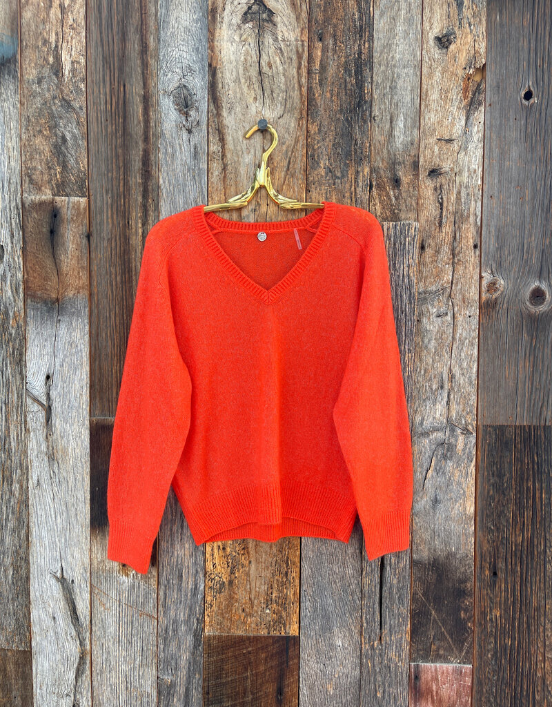 Margaret O'Leary Margaret O'Leary V Neck Raglan Pullover Persimmon