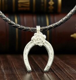 Ashton Handcrafted Jewelry Ashton SS Horseshoe w/ Flower Necklace