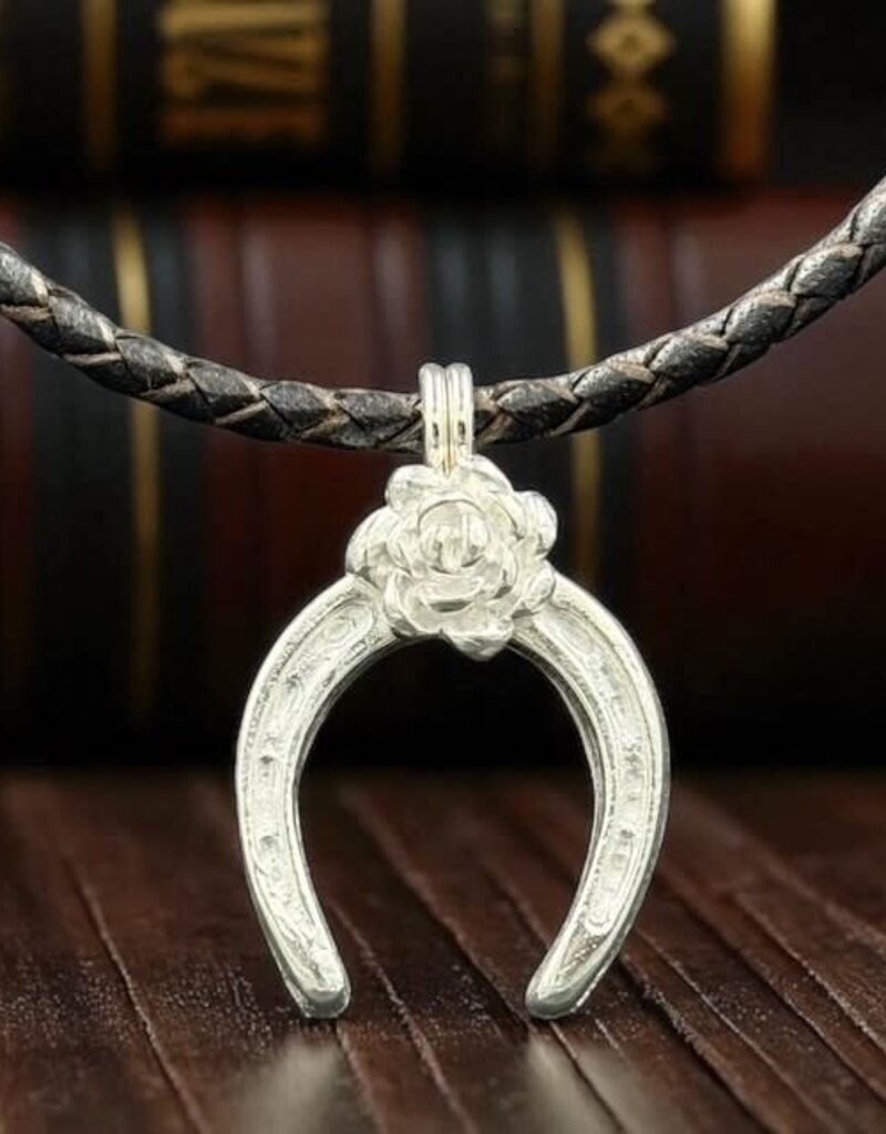 Ashton Handcrafted Jewelry Ashton SS Horseshoe w/ Flower Necklace
