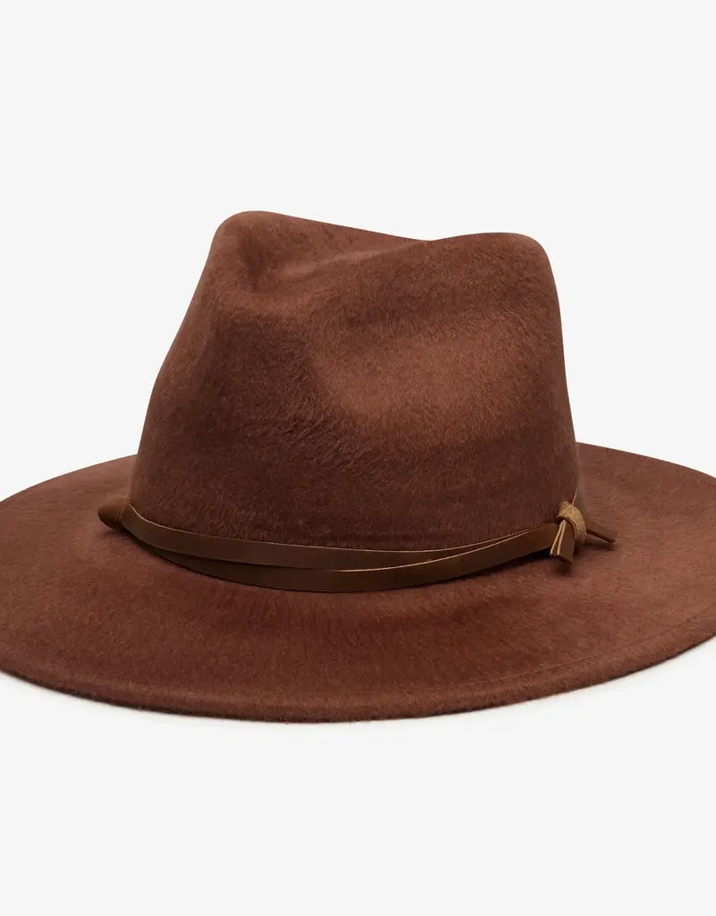 Wyeth Wyeth Foley in Cinnamon Hat