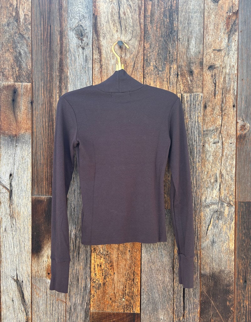 Perfect White Tee Luxe Rib Turtle Neck Cocoa Powder