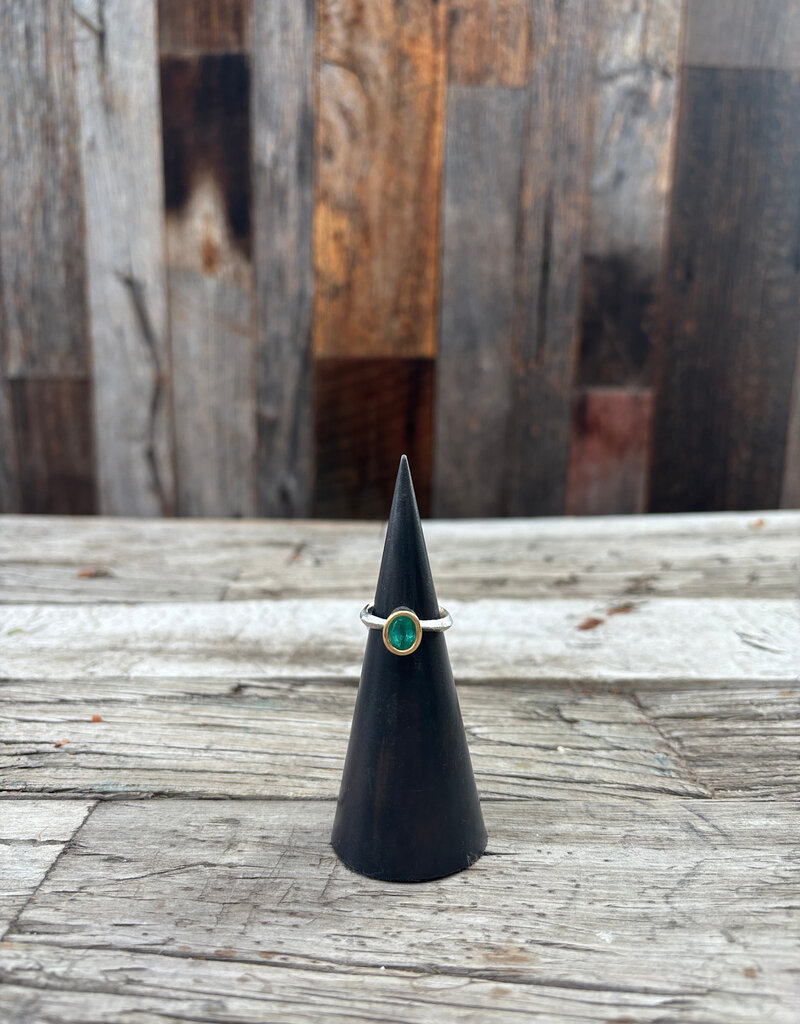 Robin M Designs Robin M Designs Tall Oval Chrominum Diopside 18k/SS sz. 8.5