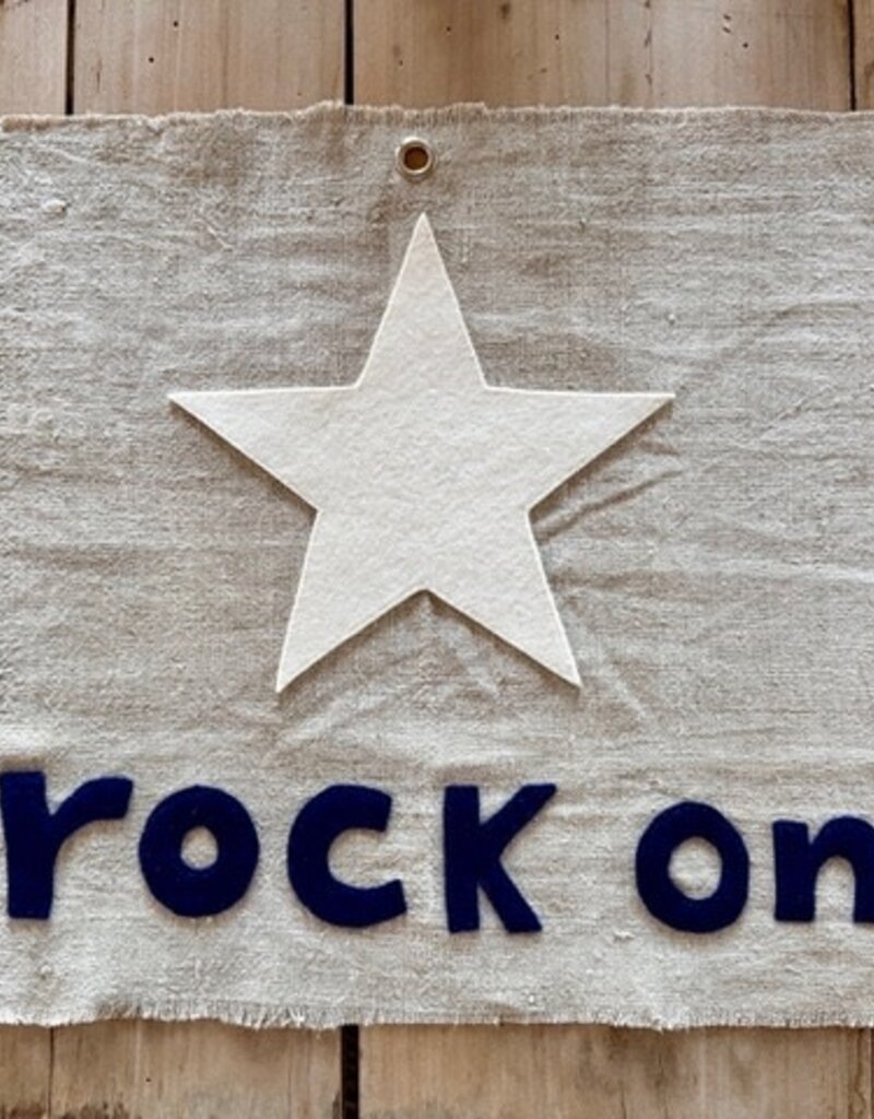 The Huntress Designs The Huntress Designs Rock On 25 X 19