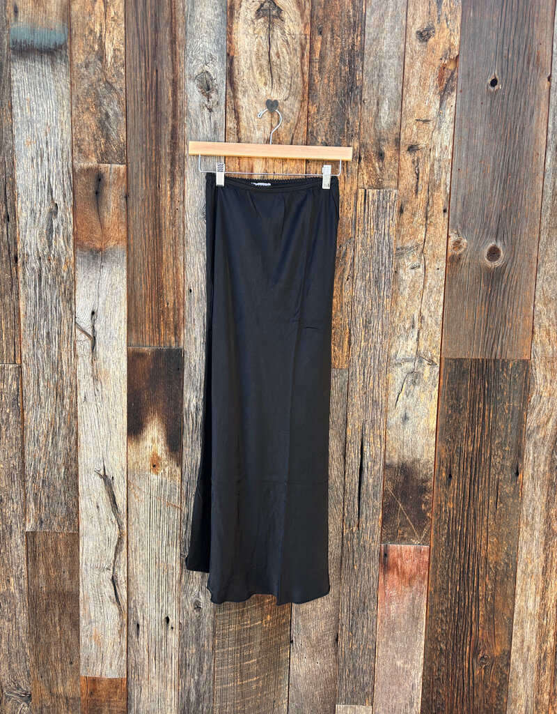 Milio Milano Milio Milano Silky/Viscose/Rayon Slip Skirt Black