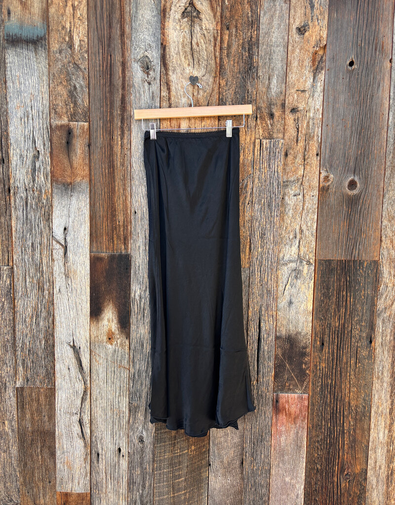 Milio Milano Milio Milano Silky/Viscose/Rayon Slip Skirt Black