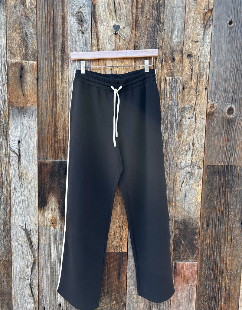 Perfect White Tee Travel Track Pant Black