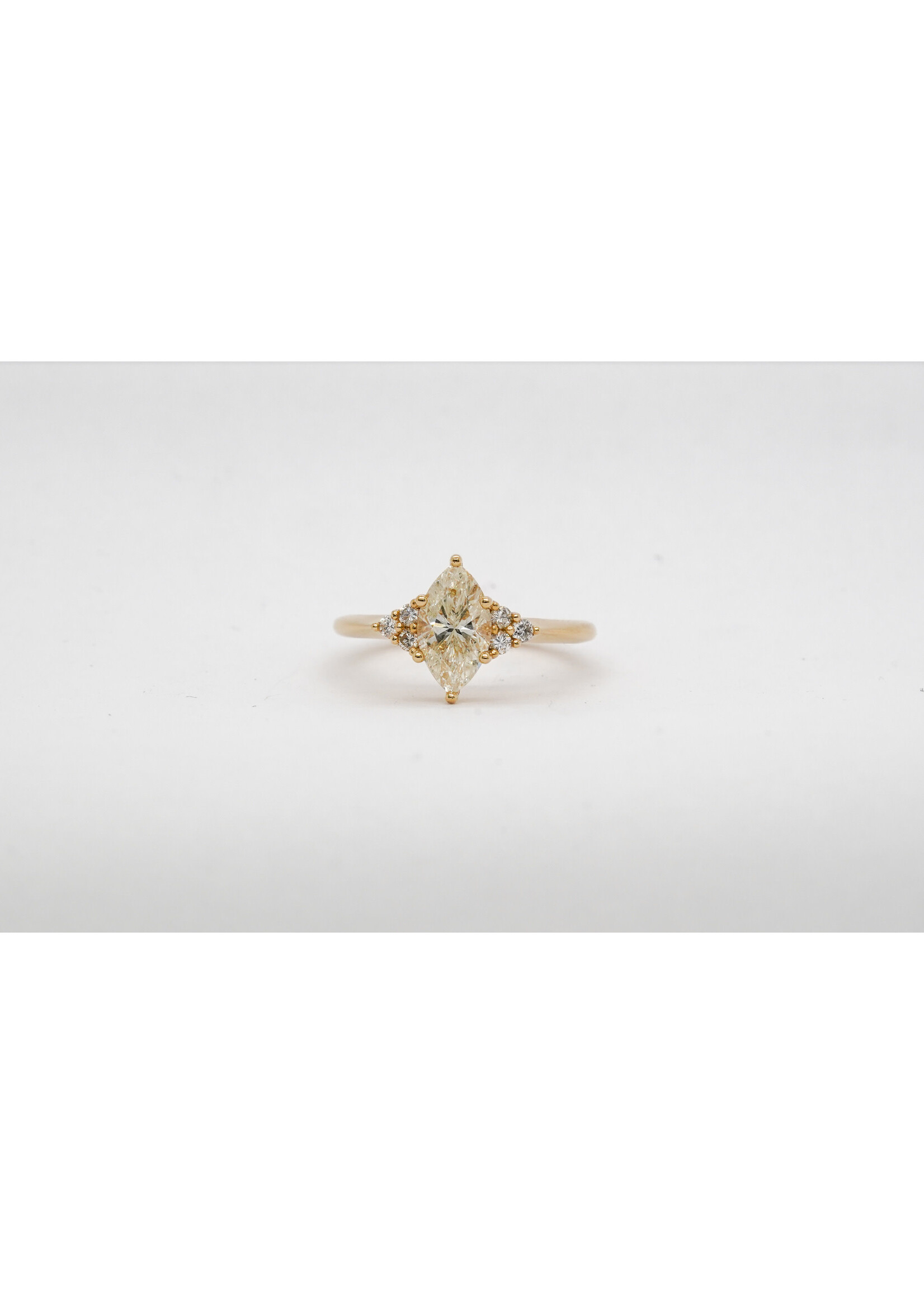 14KY 3.14g 1.66ctw (1.52ctr) J/SI2 Marquise Diamond Engagement Ring (size 6.75)