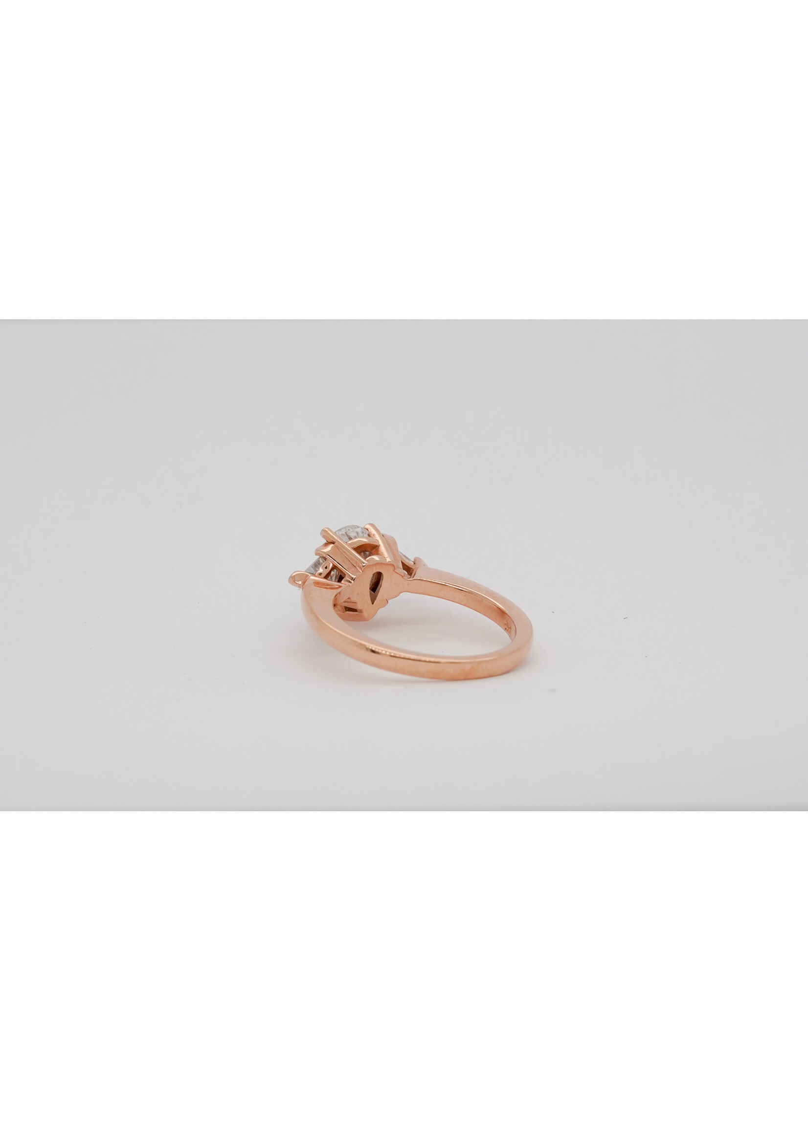 14KR 3.22g 2.10ctw (1.21ctr) H/SI1 Pear Diamond Three Stone Engagement Ring (size 6)