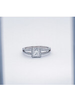 14KW 2.53g 1.15TW (.75ctr) H/SI1 Princess Cut Diamond Halo Engagement Ring (size 5.75)