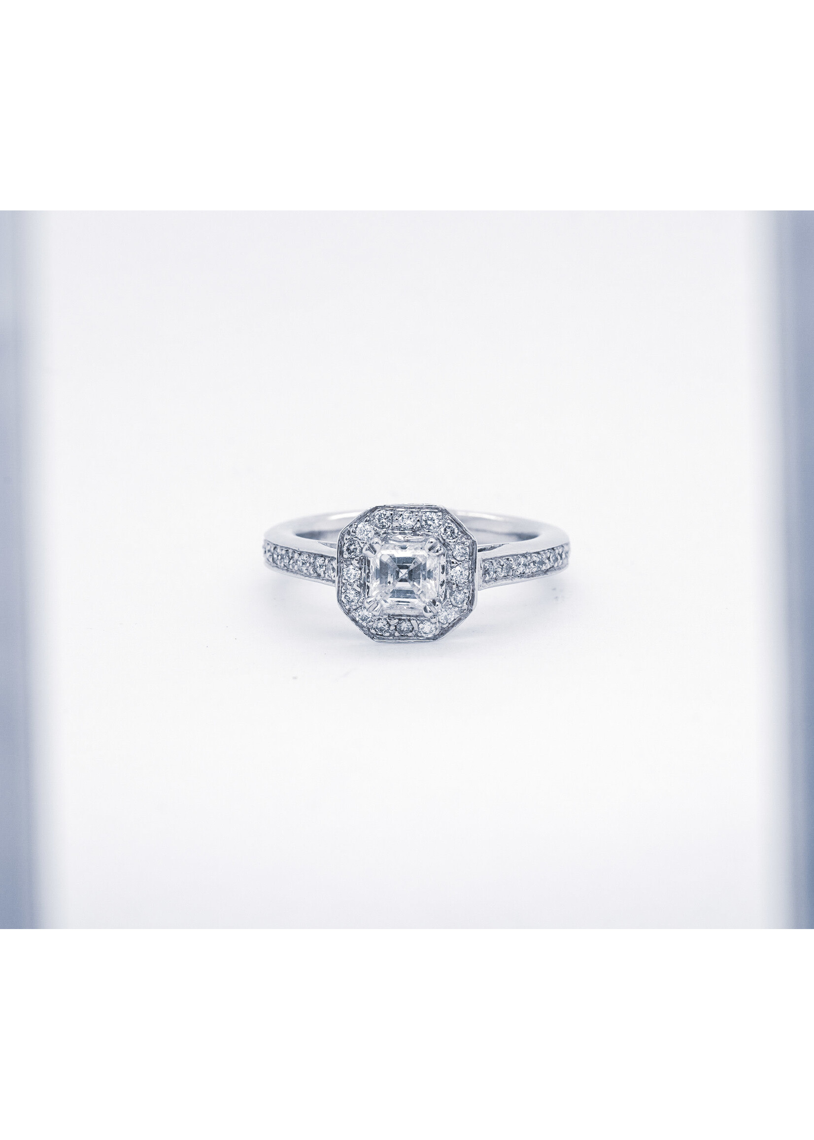 14KW 4.5g 1.0TW (.58ctr) H/SI1 Asscher Cut Diamond Halo Engagement Ring (size 5.25)