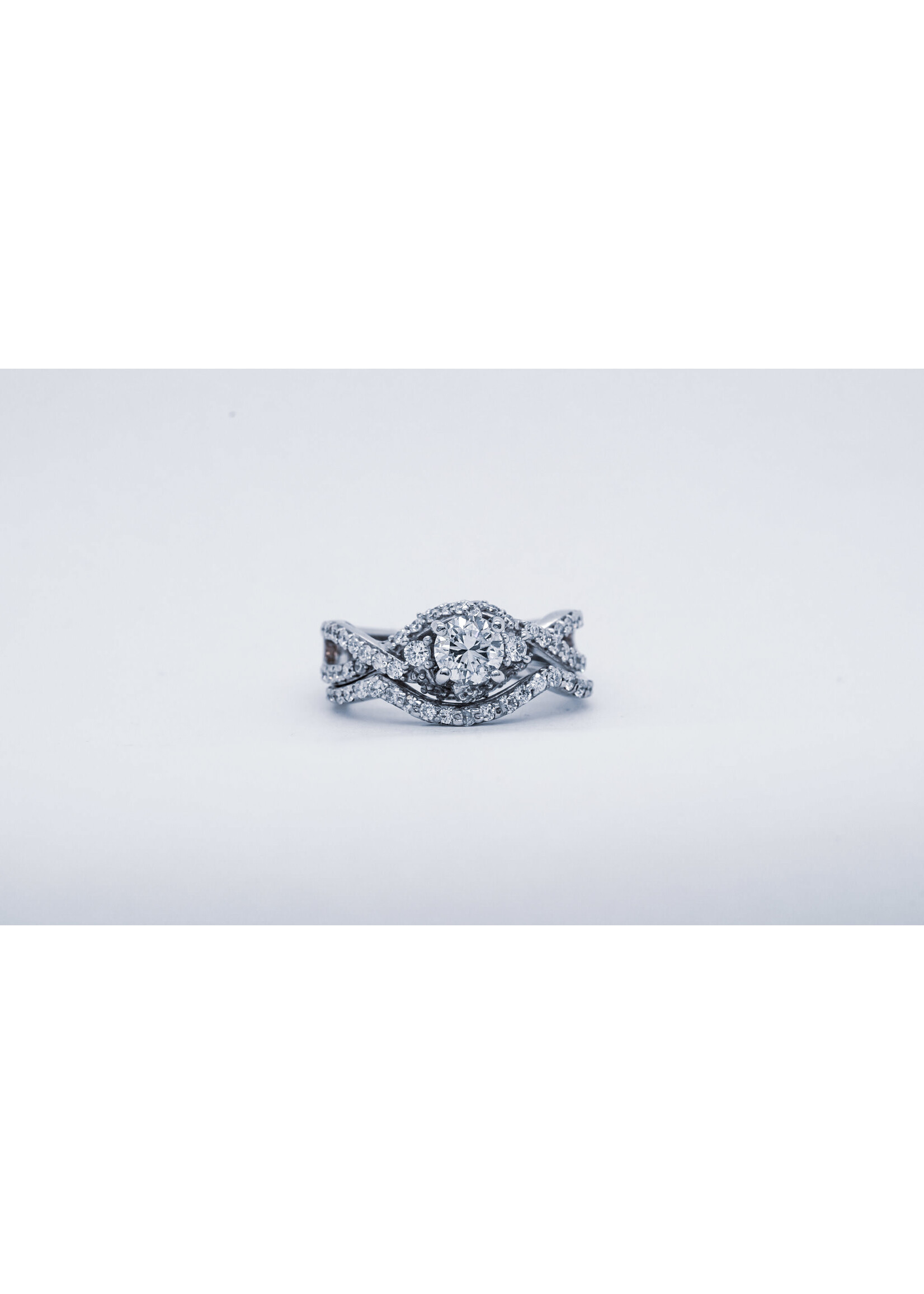 14KW 5.8g 1.31ctw (.67ctr) H/SI2 Diamond Levian Wedding Set (size 5.5)