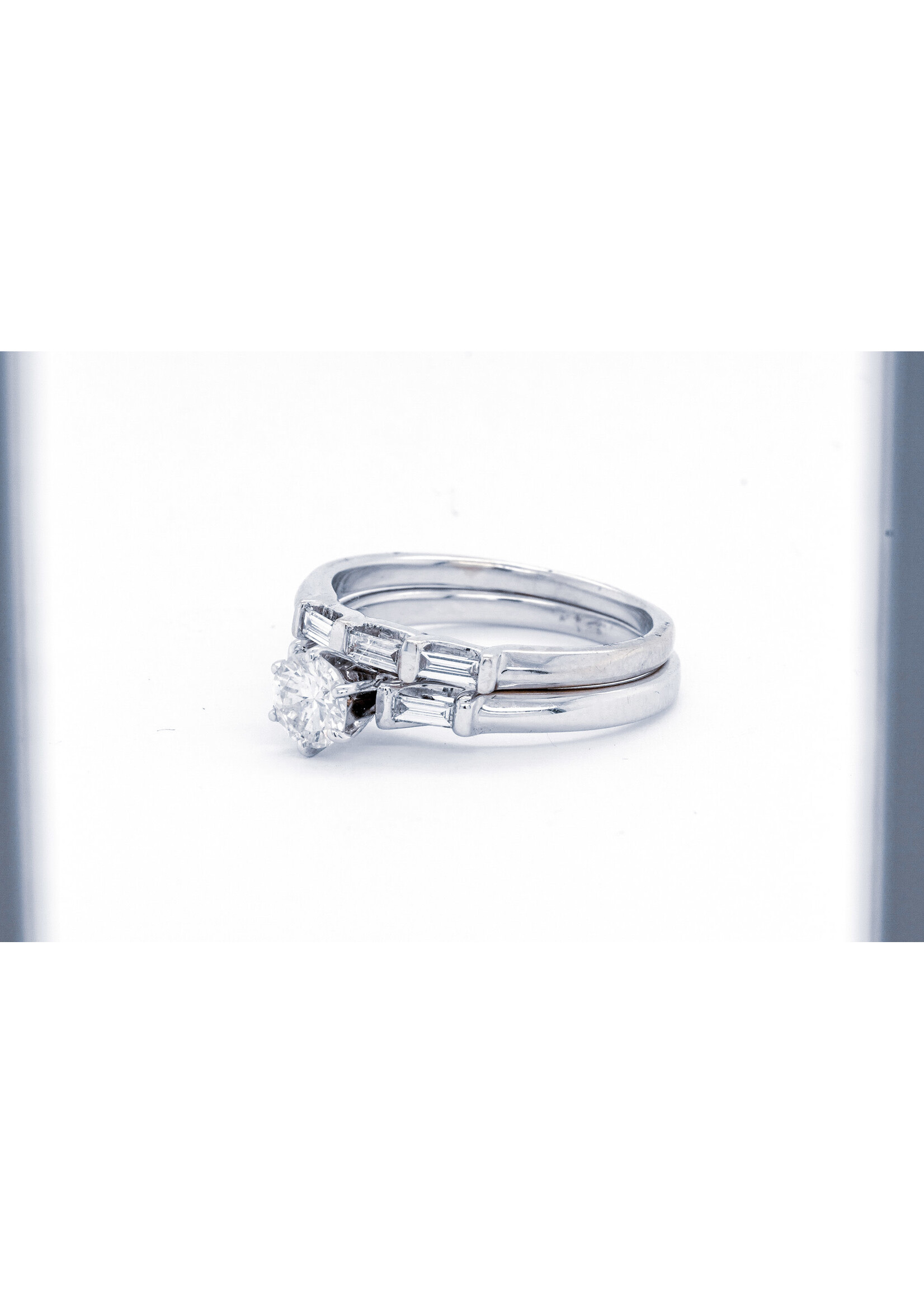 14KW 5.8g 1.00ctw (.64ctr) Diamond Engagement Ring (size 7.5)
