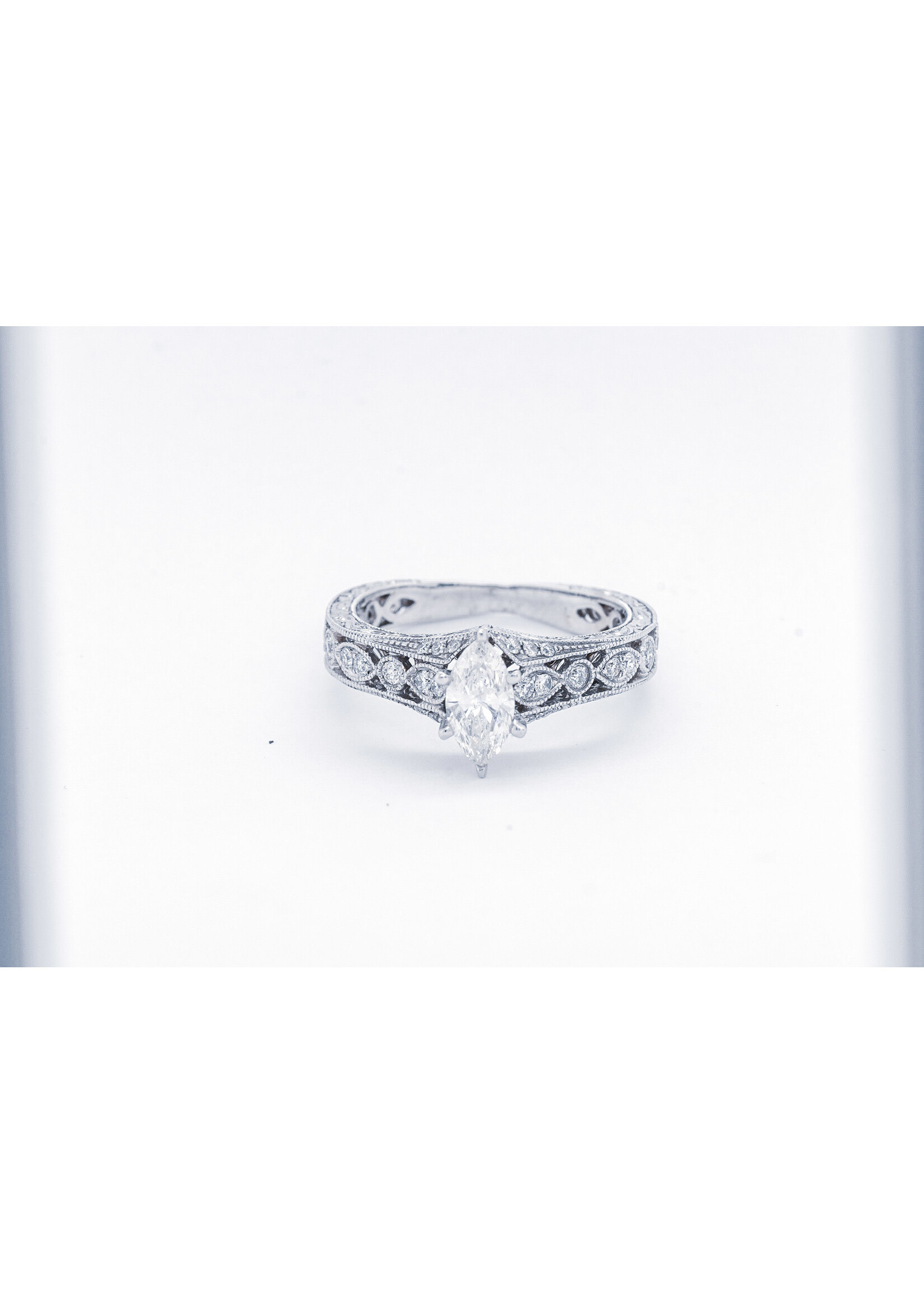 14KW 5.45g 1.16ctw (.60ctr) Diamond Engagement Ring (size 6)