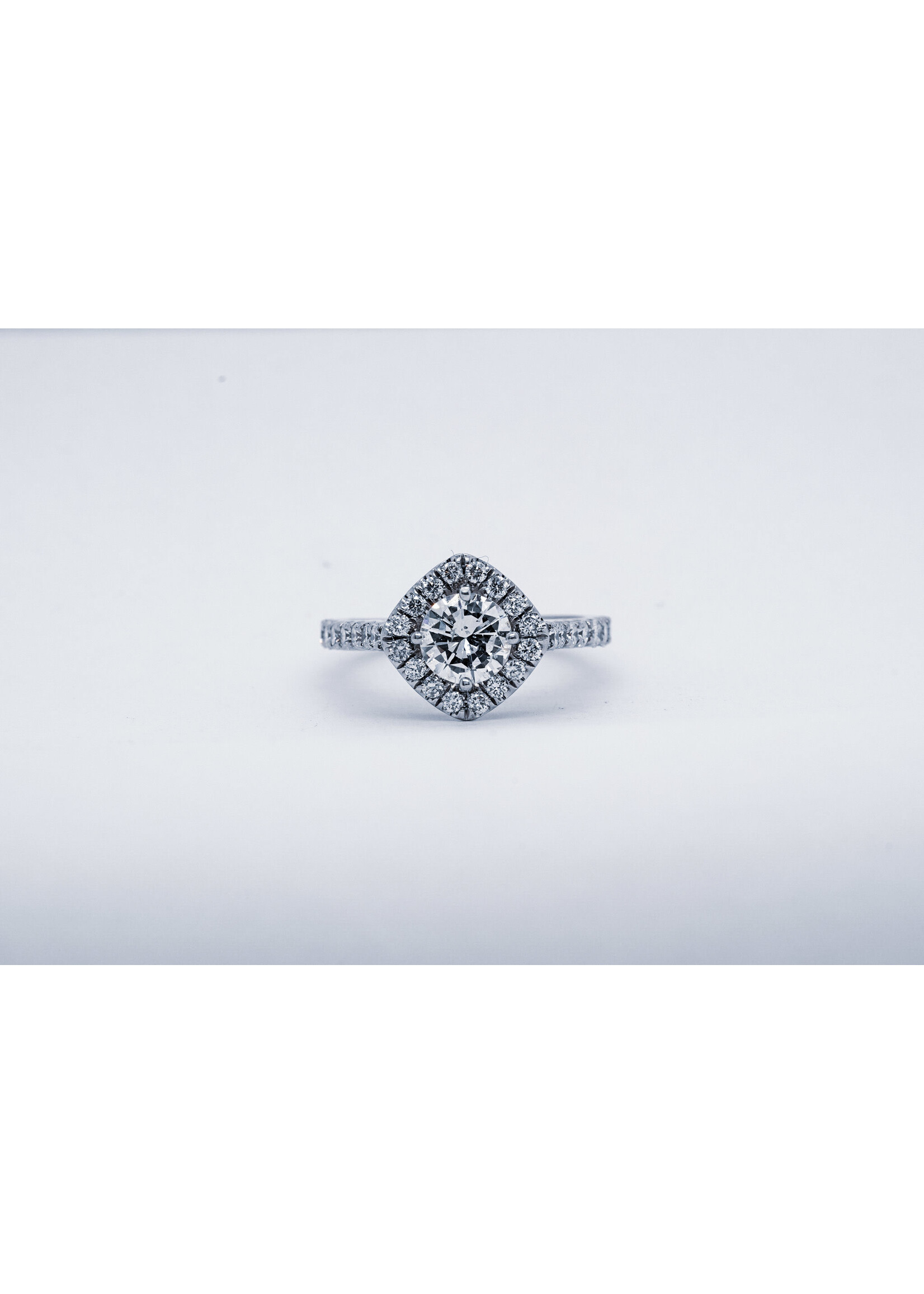 14KW 3.66g 1.50TW (.90CTR) H/SI2 Round Diamond Halo Engagement Ring (size 6)