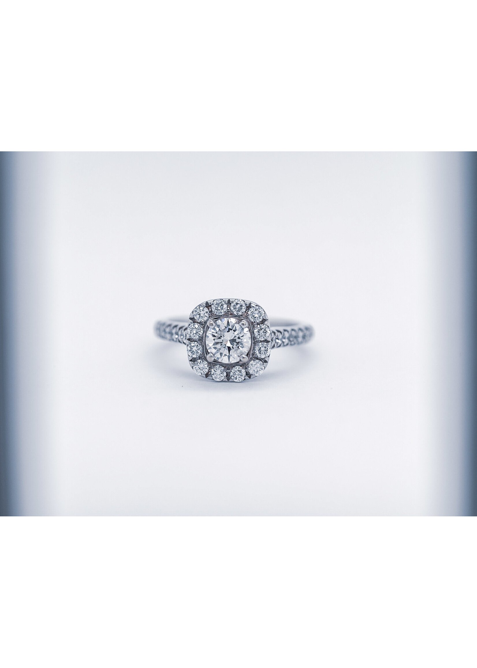 14KW 4.03g 1.50TW (.55ctr) H/I1 Round Diamond Neil Lane Engagement Ring (size 5)