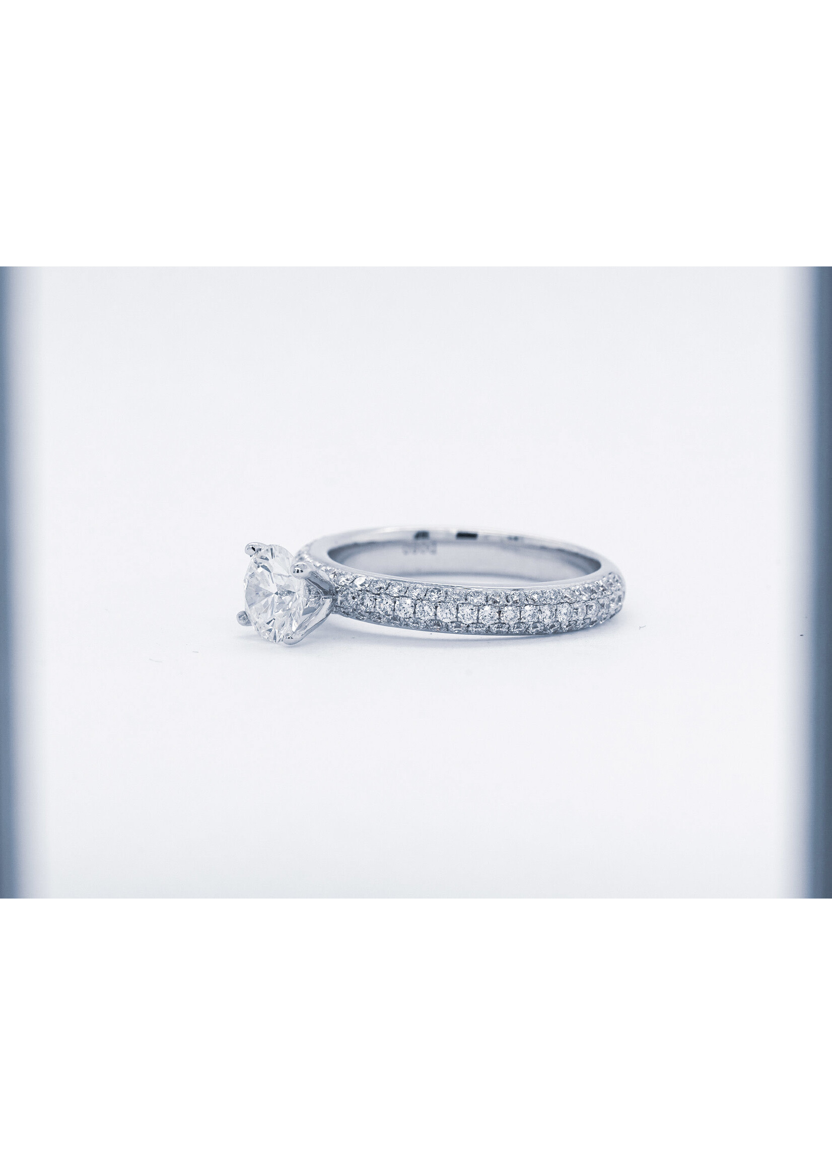 18KW 4.16g 1.68ctw (.88ctr) G/SI2 Round Diamond Pave Engagement Ring (size 6.5)