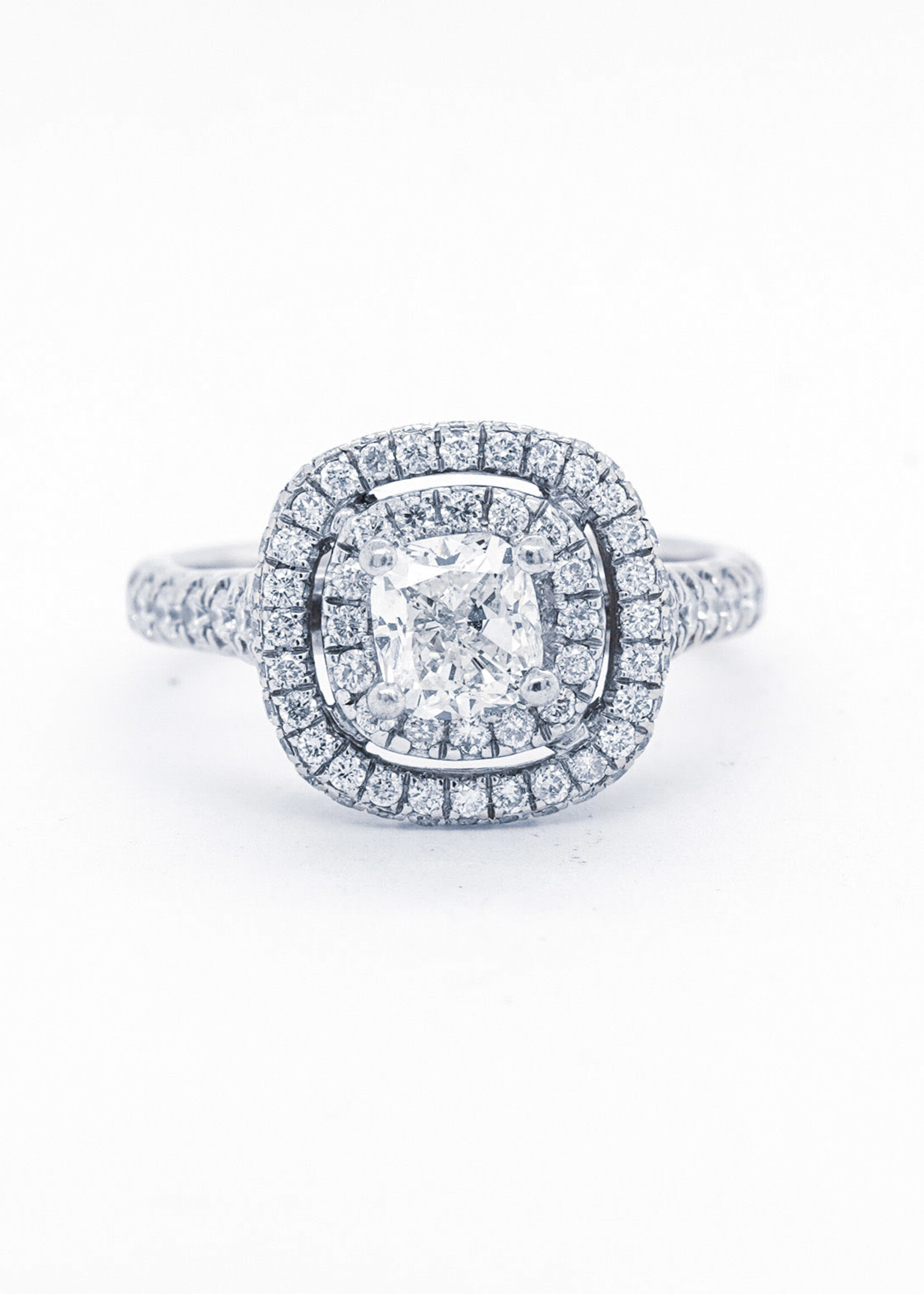 14KW 4.85g 2.0TW (.80ctr) H/SI2 Cushion Cut Diamond Double Halo Engagement Ring (size 5.5)