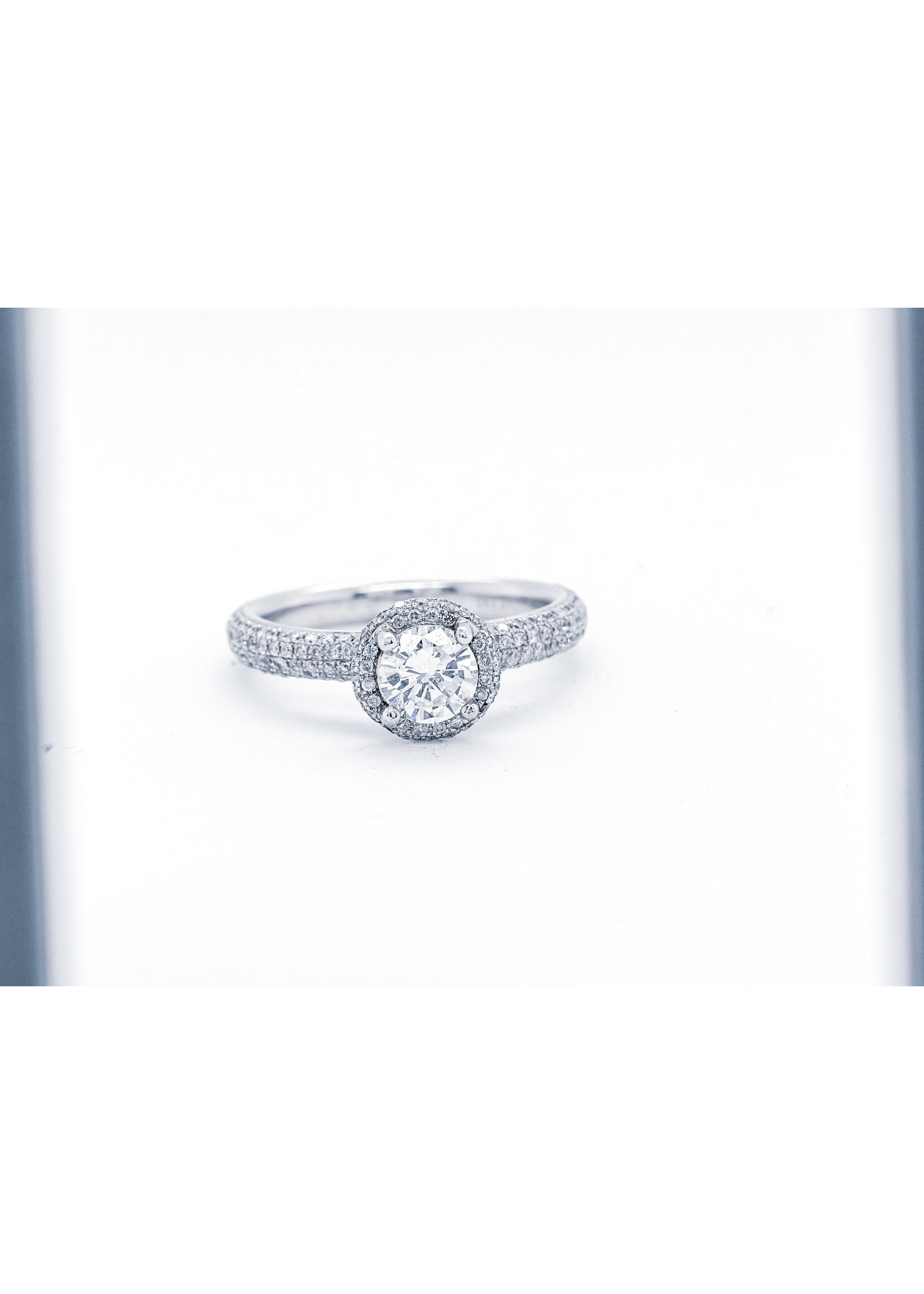 14KW 4.23g 1.59TW (.73ctr) I/I1 Round Pave Diamond Halo Engagement Ring (size 6.75)