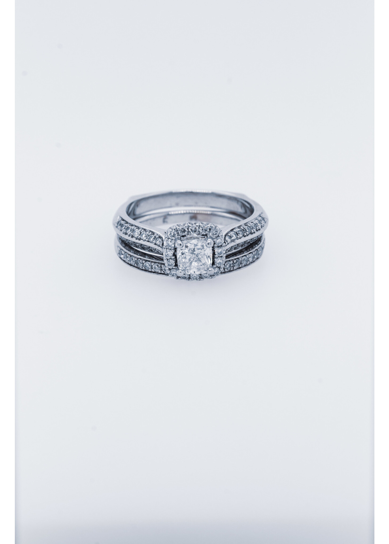 14KW 5.2g 1.03ctw (.49ctr) F/SI1 Ikuma Cushion Diamond Halo Engagement Ring (size 5.5)