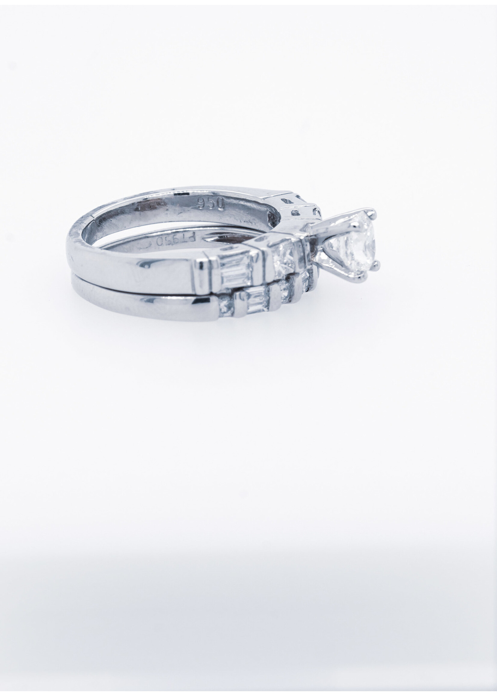 Platinum 10.13g 1.43ctw (.54ctr) G/SI2 Radiant Diamond Wedding Set (size 5.5)
