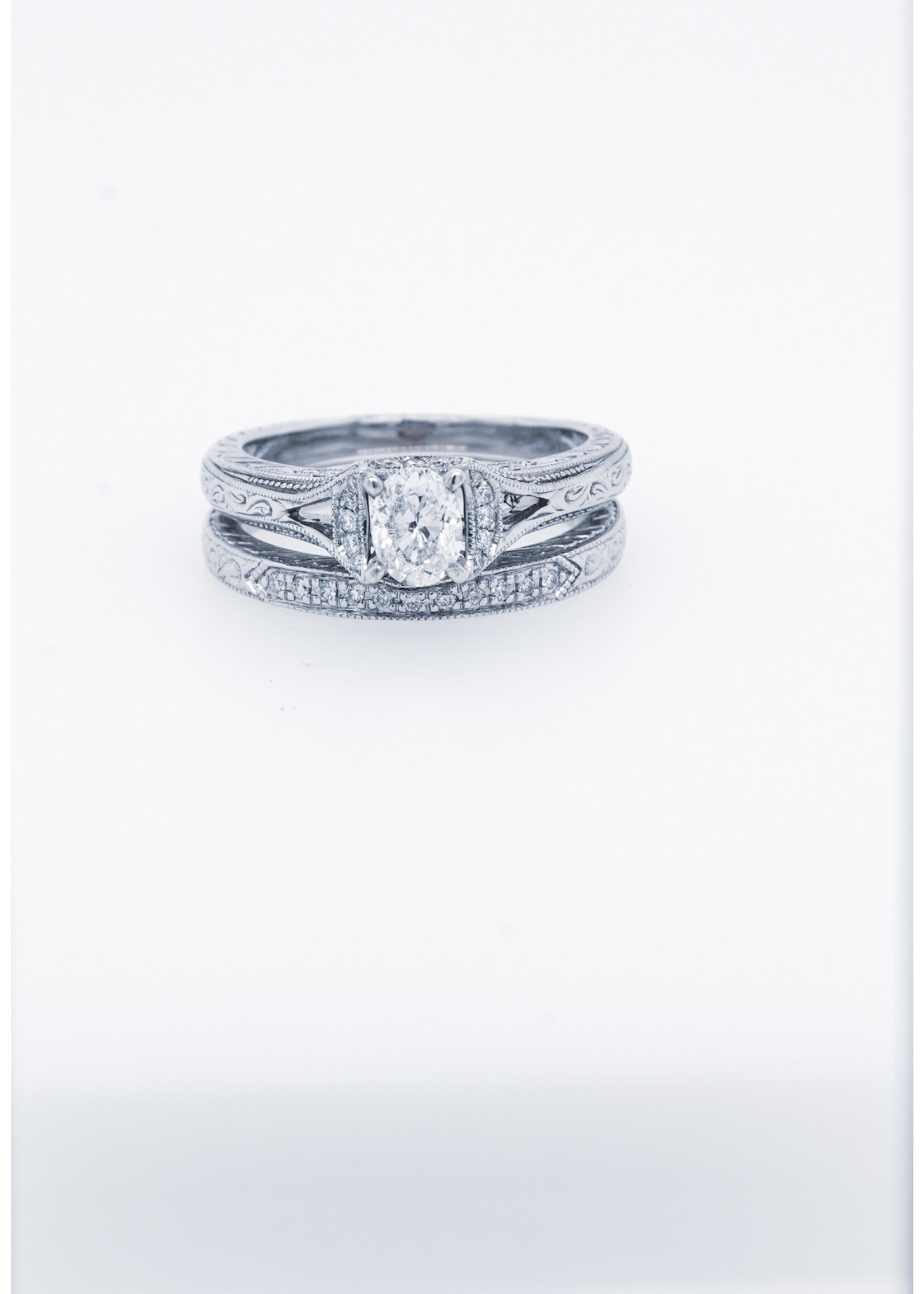 Every 'Bachelor' Engagement Ring — Including Kelsey Anderson's 4-Carat  Sparkler!