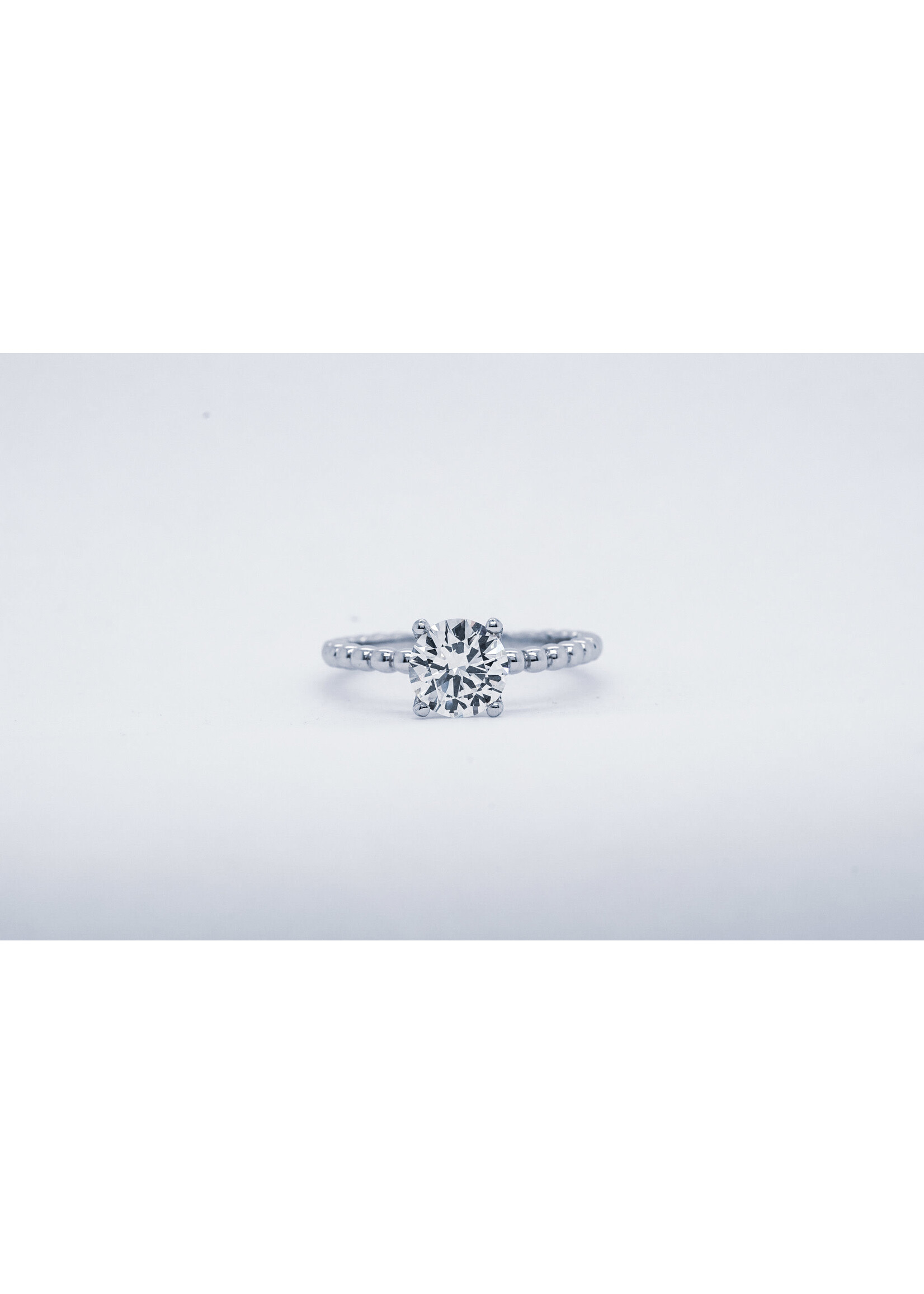 18KW 3.07g 1.20ctw (1.14ctr) K/VS2 Round Diamond Solitaire Engagement Ring (size 6.5)