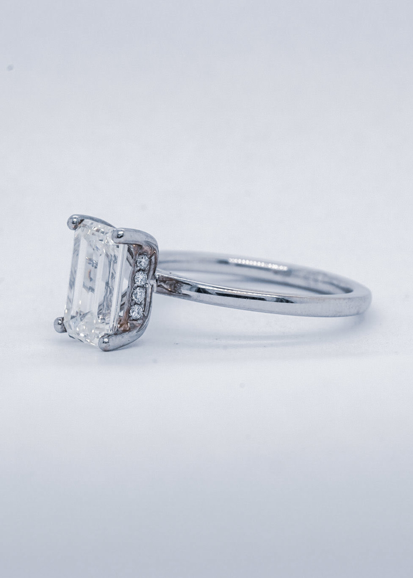 18KW 3.61g 2.13ctw (2.01ctr) J/VVS2 GIA Emerald Cut Diamond Hidden Halo Engagement Ring (size 6.5)