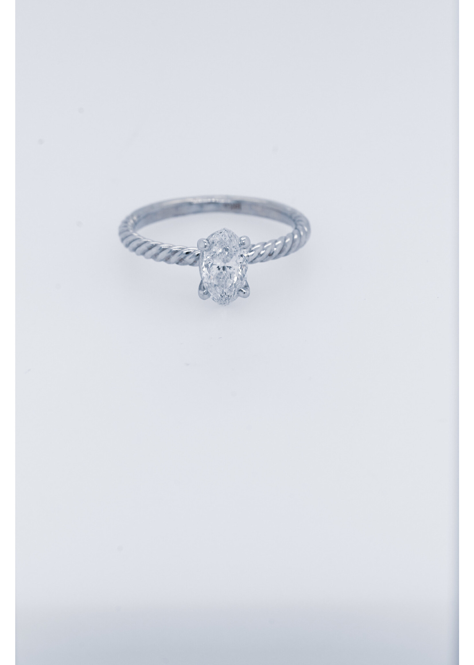 14KW 2.00g 1.02ct E/I1 Moval Cut Diamond Twist Solitaire Ring (size 7)