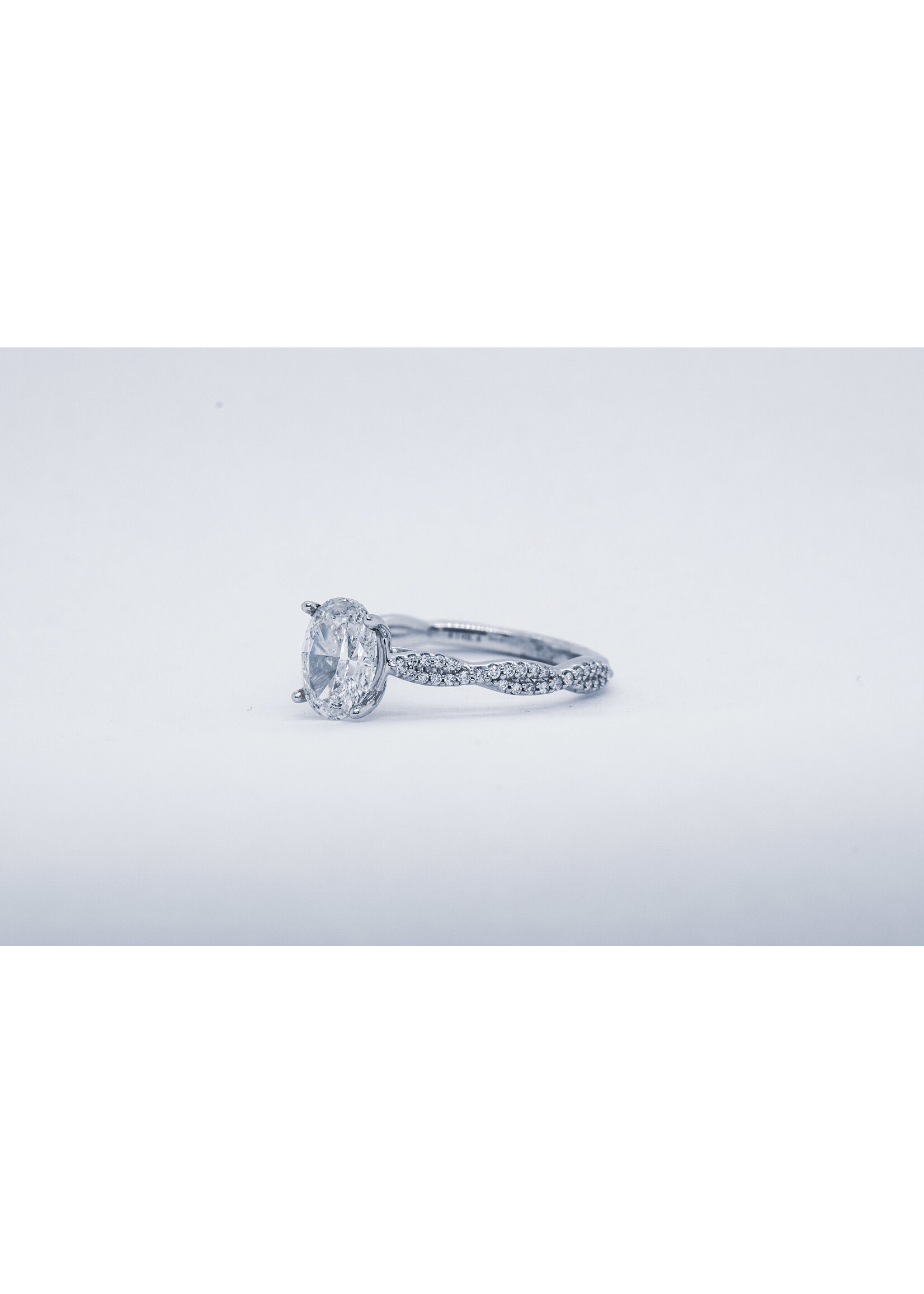 14KW 3.22g 1.91ctw (1.51ctr) F/SI2 EGL Oval Diamond Engagement Ring (size 7)