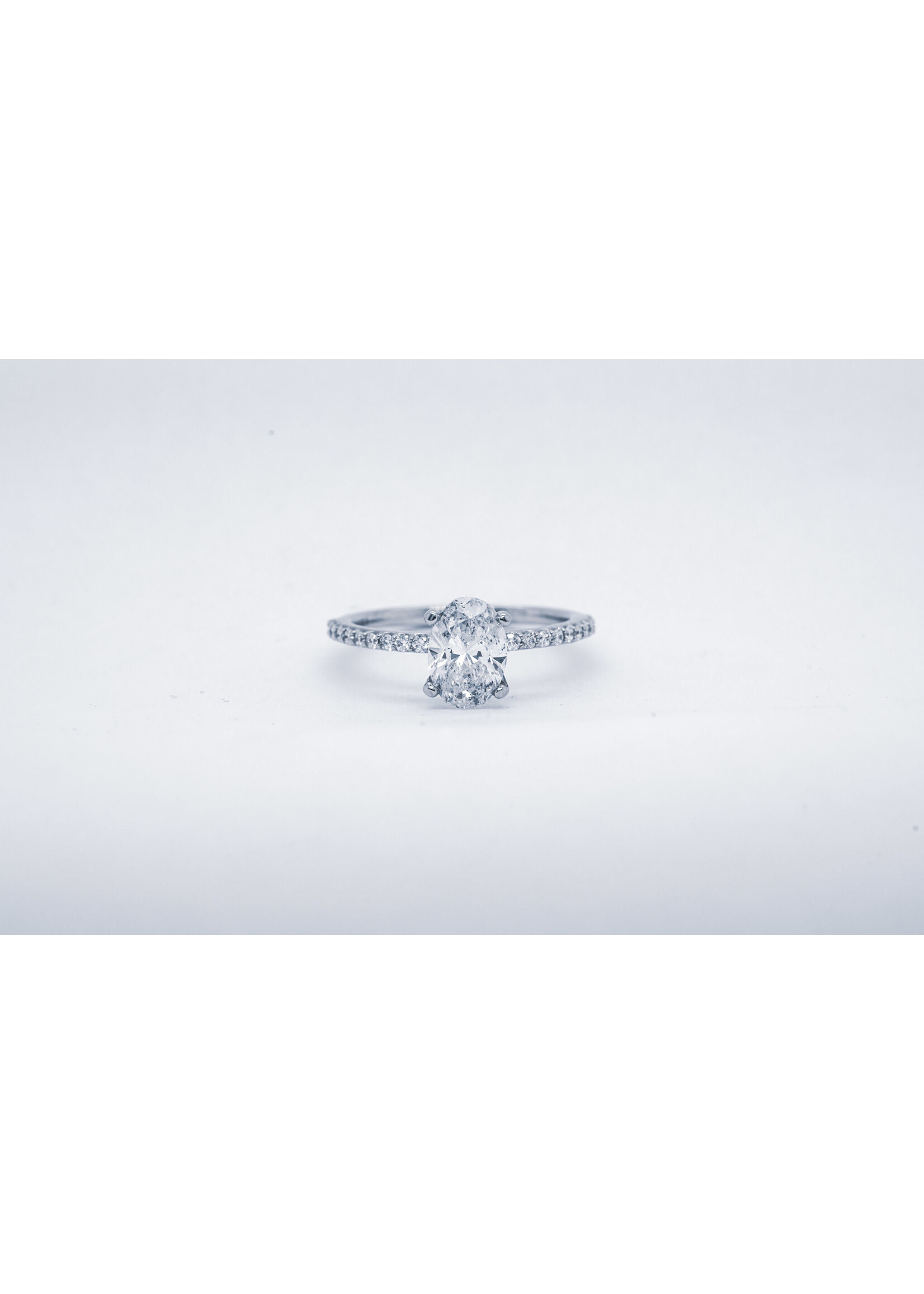 14KW 2.51g 1.74ctw (1.52ctr) E/SI2 Oval Diamond Engagement Ring (size 7)