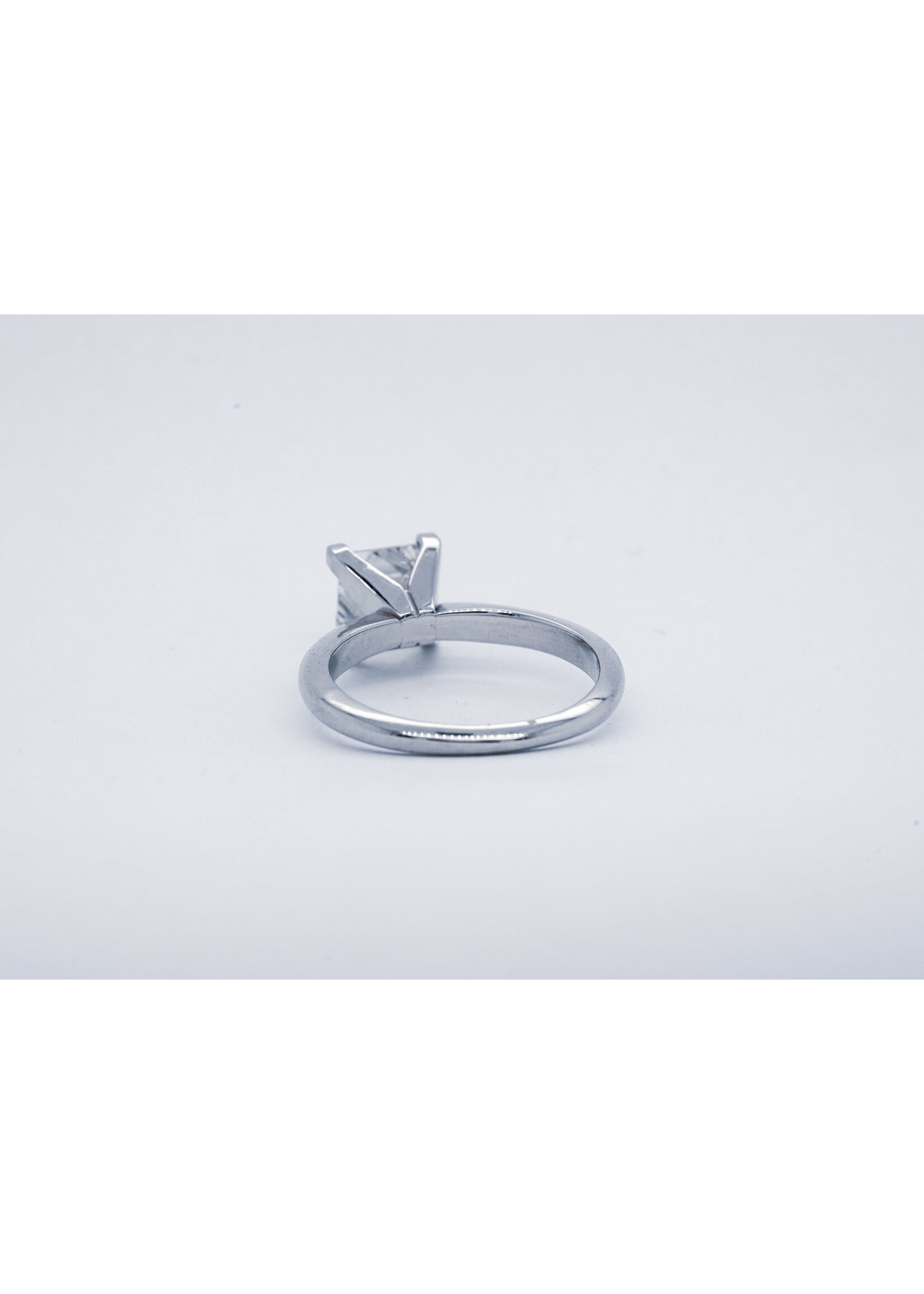 Platinum 6.01g 2.13ct L/I1 GIA Princess Cut Diamond Solitaire Engagement Ring (size 7.5)
