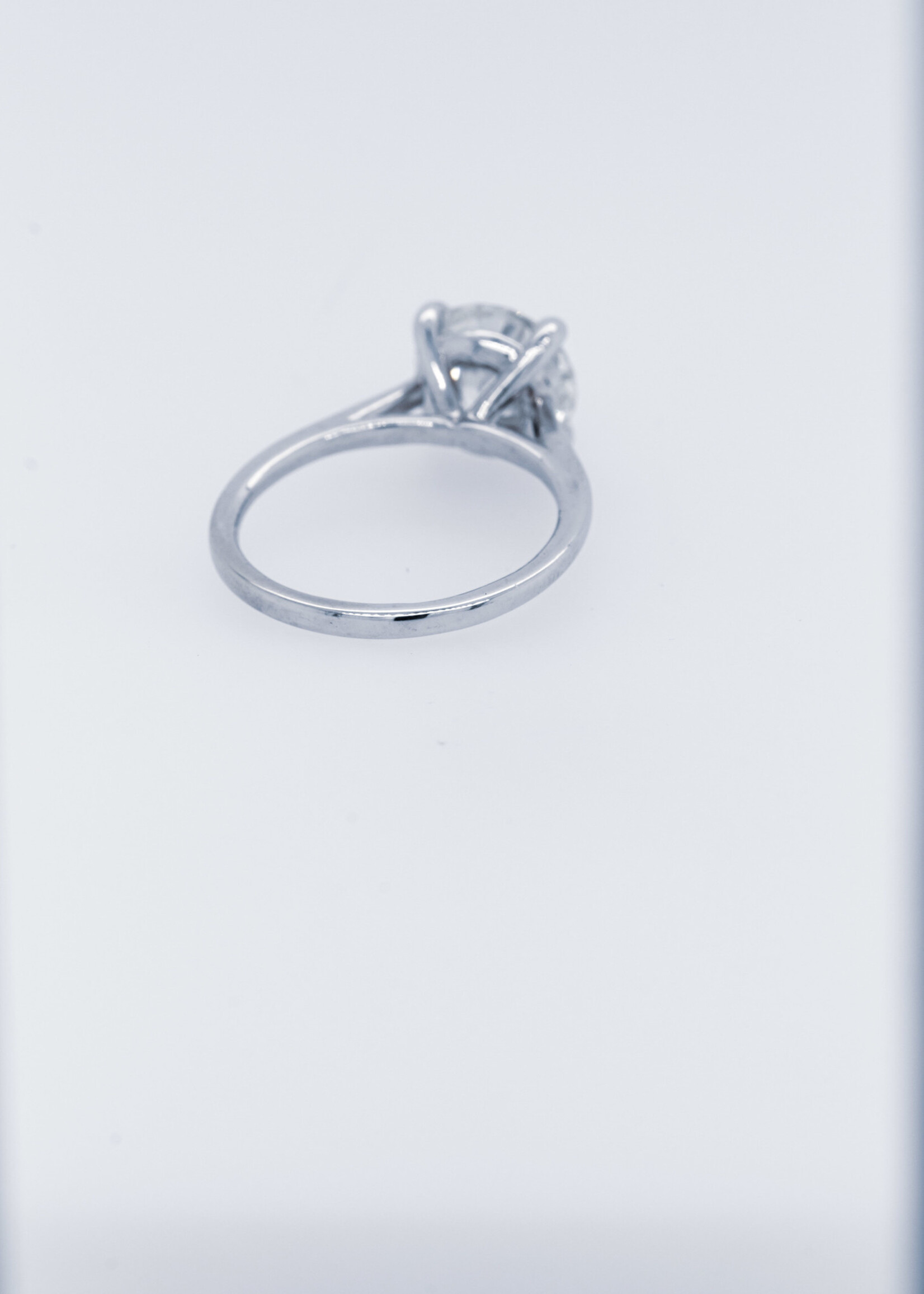 14KW 3.53g 3.03ct I/SI2 Round Diamond Solitaire Engagement Ring (size 6.5)