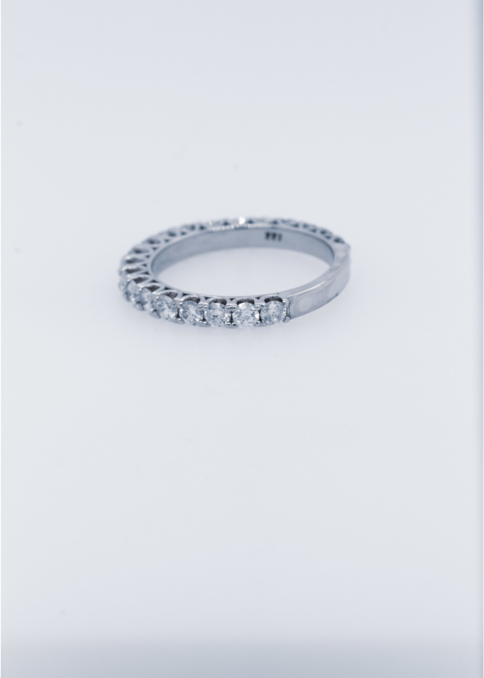 14KW 2.78g 1.00ctw Round Diamond Stackable Band (size 6)