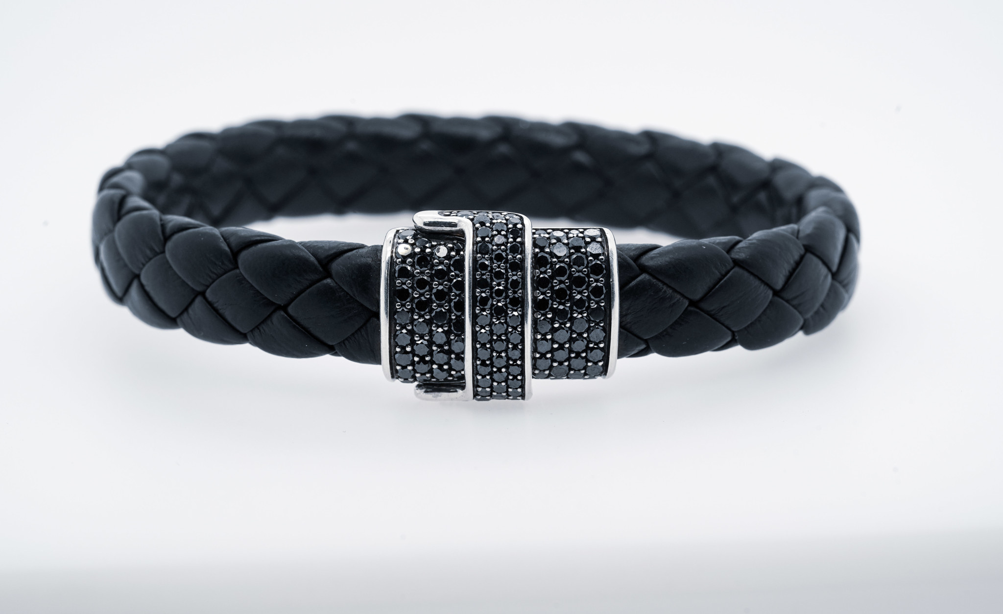 David Yurman Cable Classics Bracelet with Pave Diamond Domes, 7mm | REEDS  Jewelers